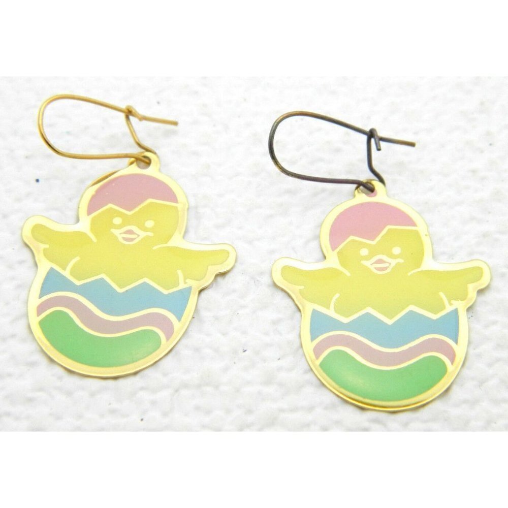 Gold Tone Easter Egg Chick Enamel Light Weight Dangle Earrings